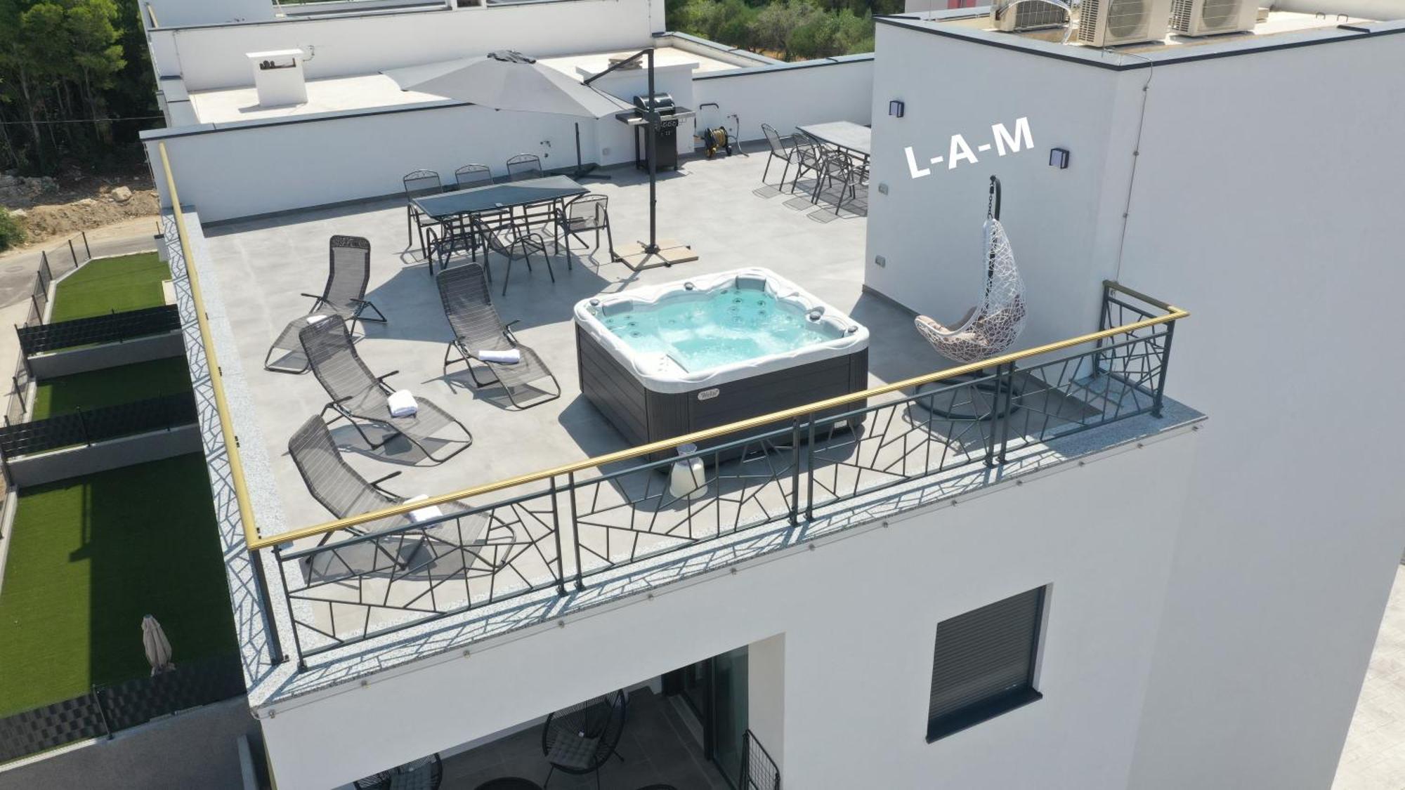 Apartments L-A-M Podstrana Zewnętrze zdjęcie